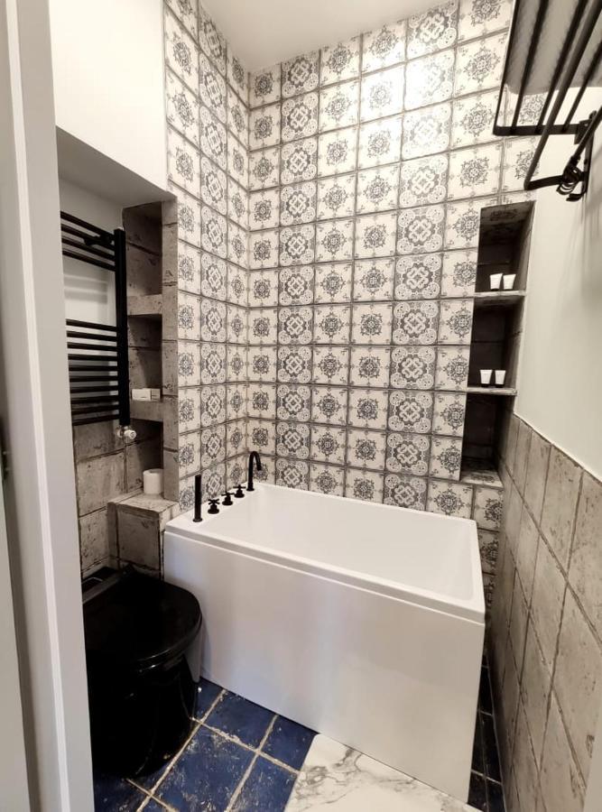 Qin Boutique Hotel Tbilisi Exterior photo